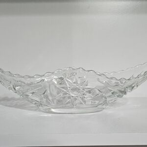 Anchor Hocking Clear Pressed Glass Starburst Serving Bowl